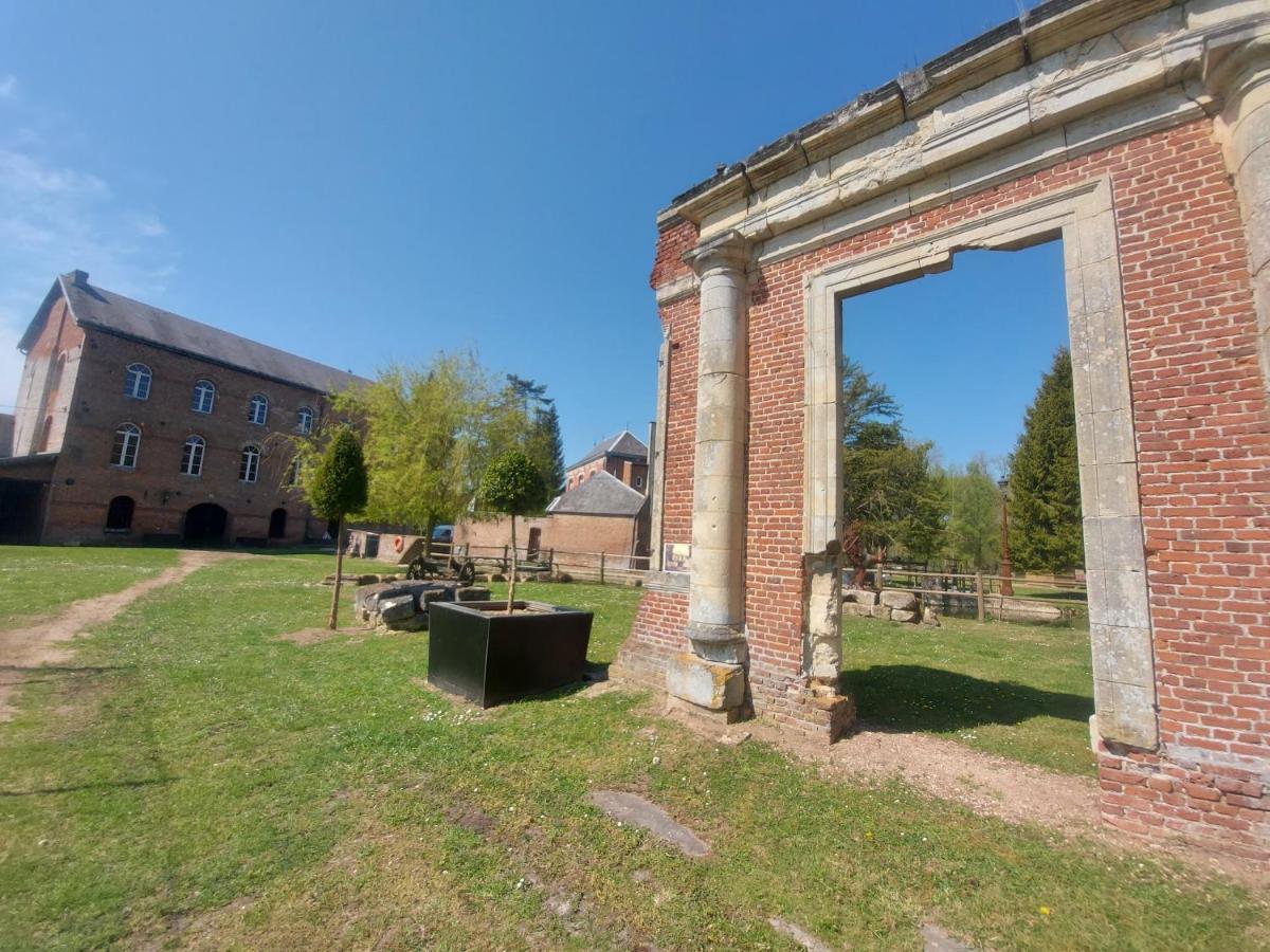 Domaine De Senercy Bed & Breakfast Sery-les-Mezieres Exterior photo